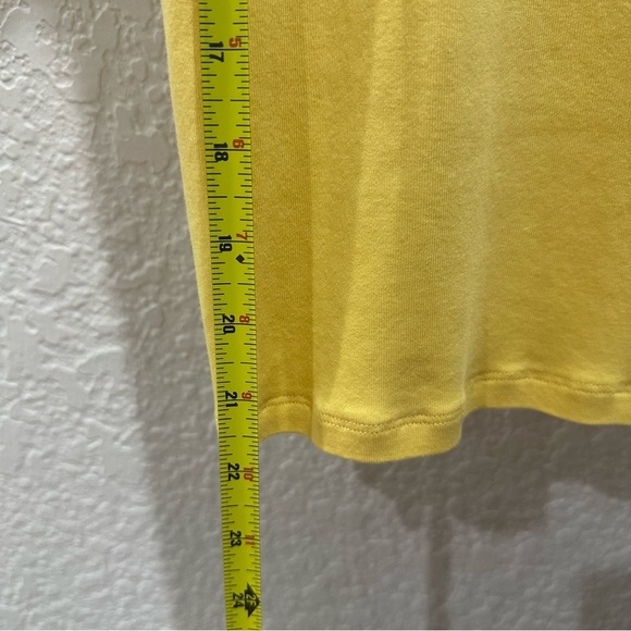 Yellow Fitted Short Sleeve Tee with sequin collar - Picture 6 of 9